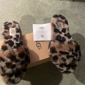 Ugg leopard slippers